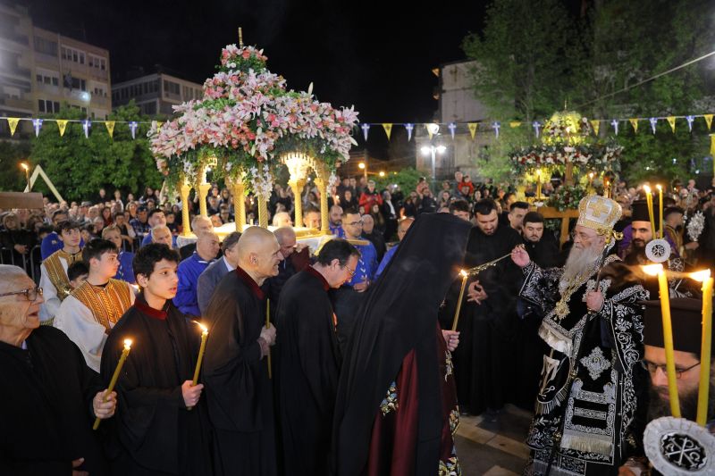  Η Ακολουθία του Επιταφίου στη Δράμα